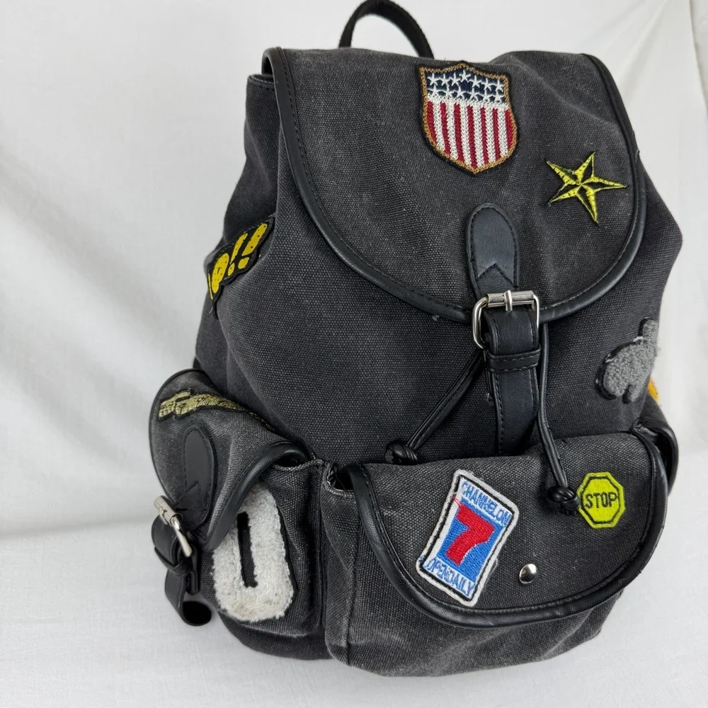 Dream Control Utility Multi-pocket Backpack, Patches,‎ Magnetic Buttons
